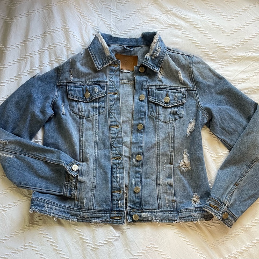 JEAN JACKET